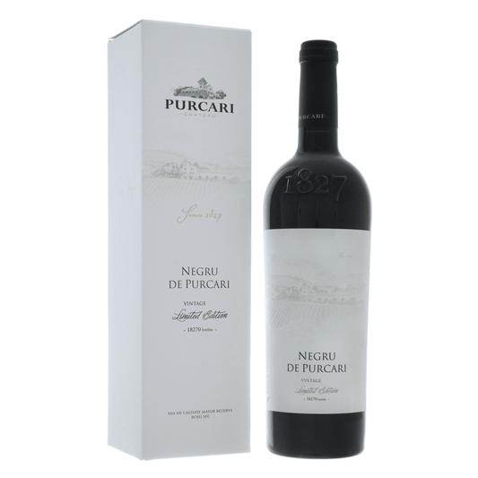 A box of royal red, that ran away from Buckingham palace, Limited Edition 2015